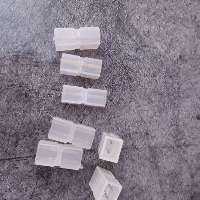 Соединитель для неона и SMD ленты 0,8*10мм 2W